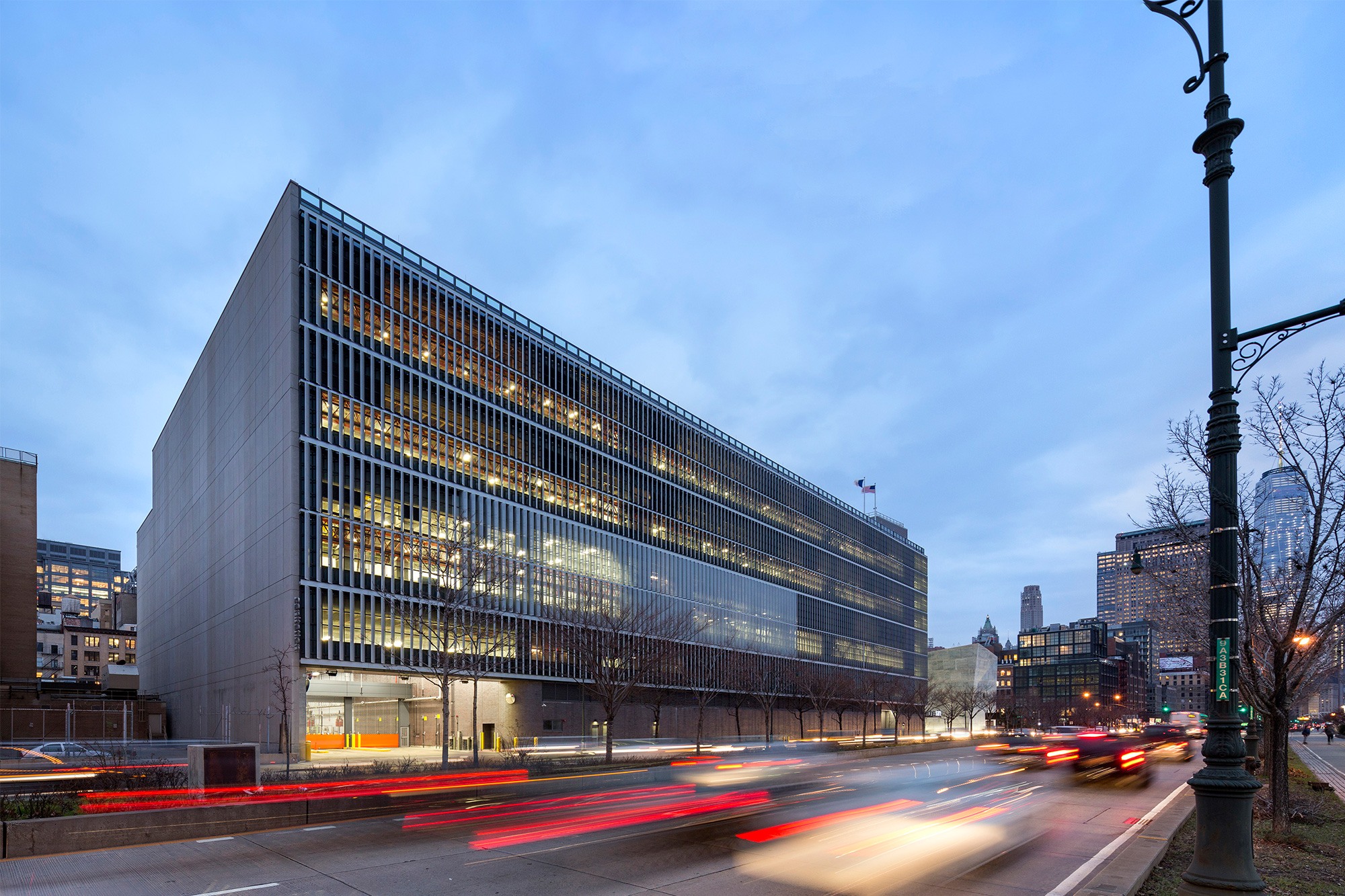 Manhattan Districts 125 Garage