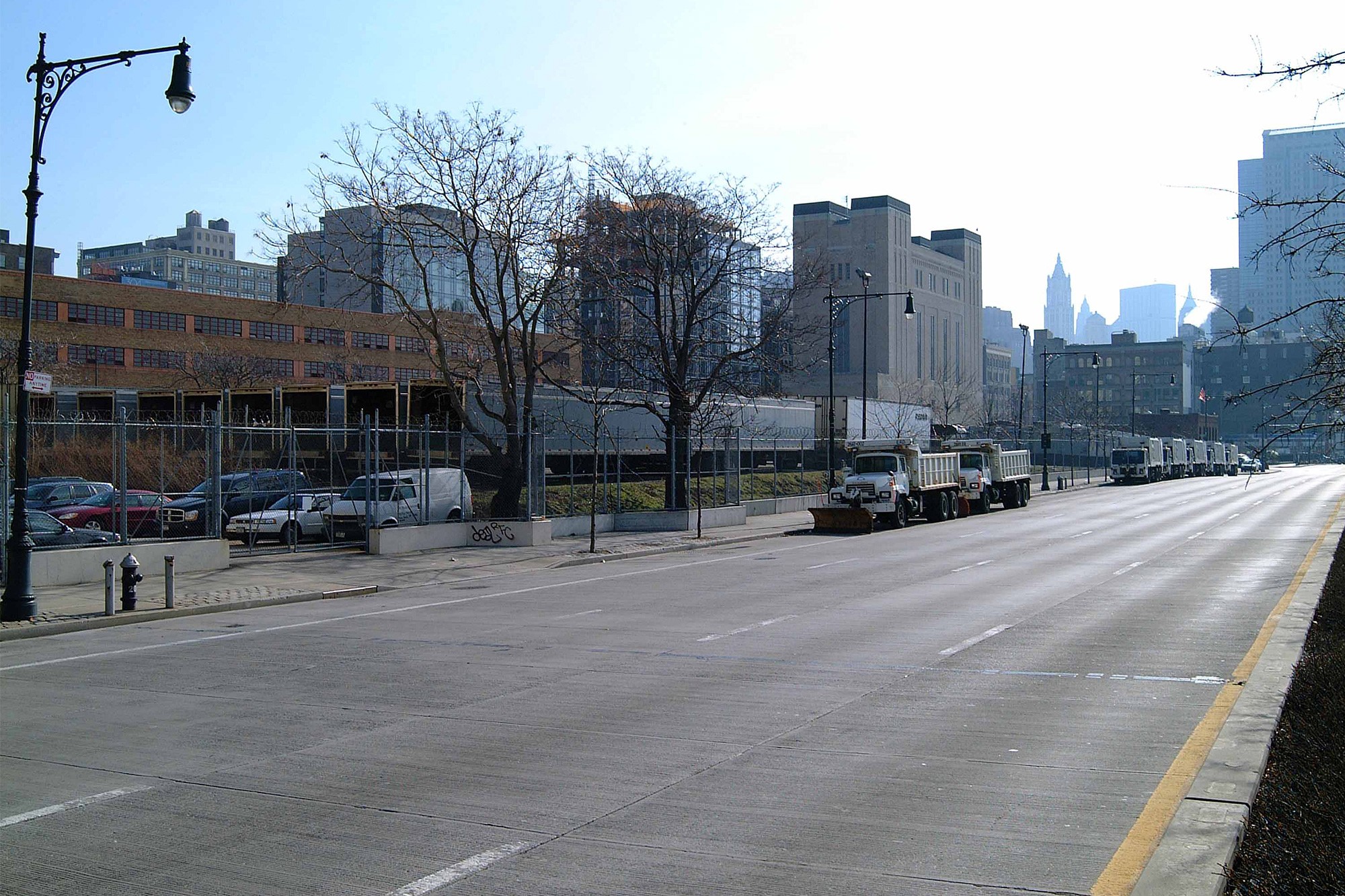 Manhattan Districts 125 Garage