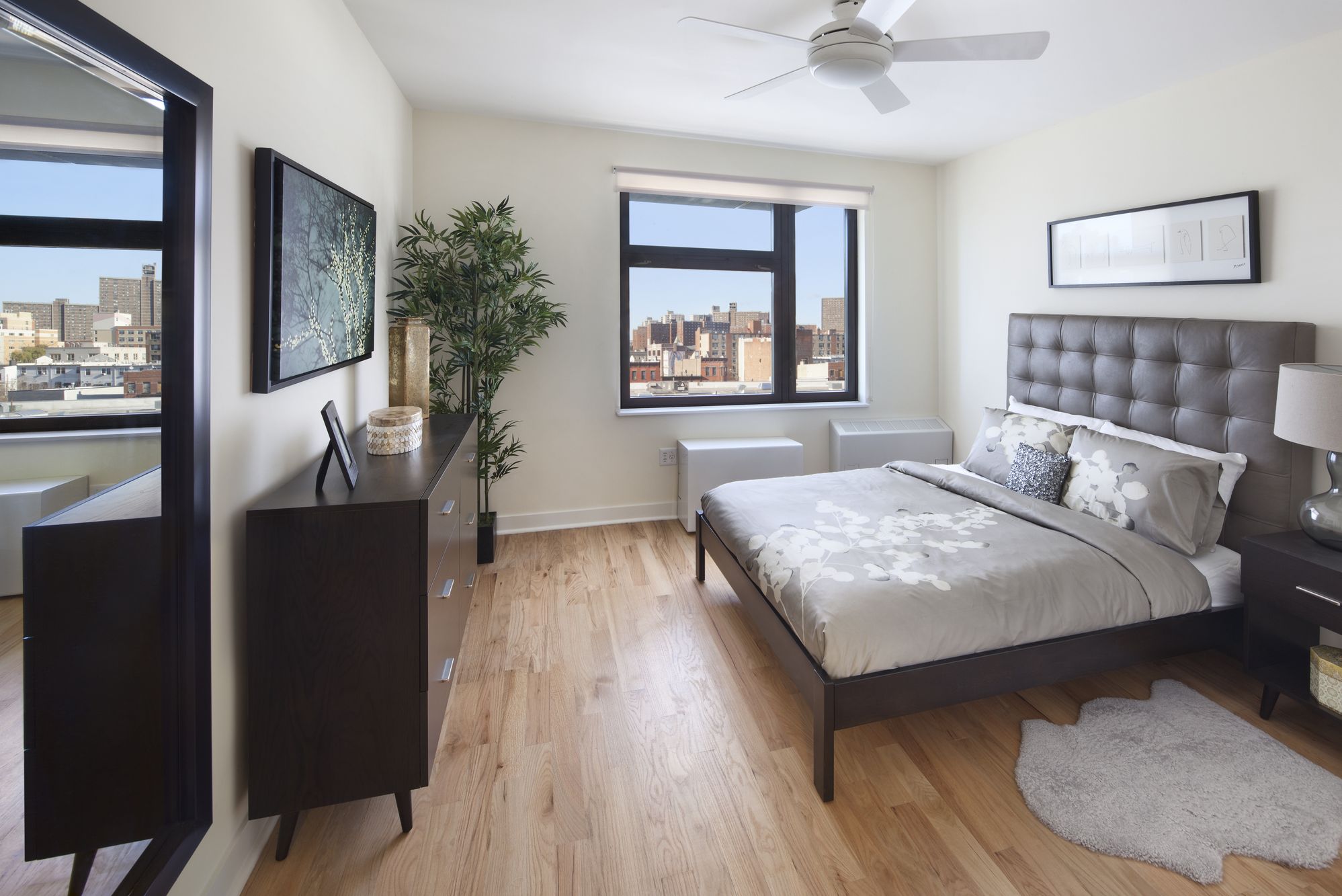 0707 00 N93 Cropped 2000&#215;1333