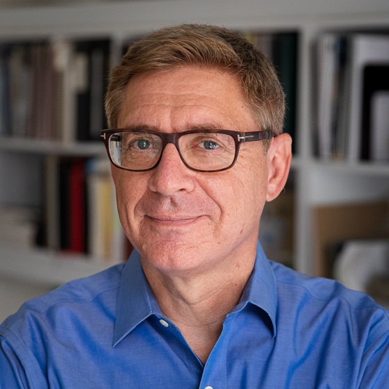 Daniel Heuberger headshot