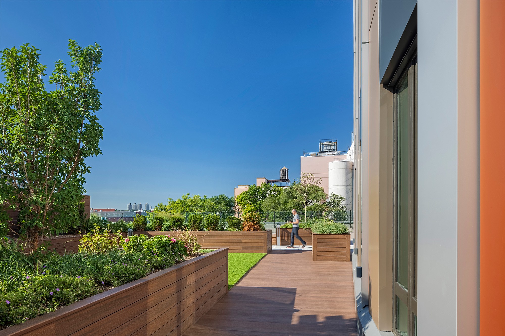 425GC Terrace 3