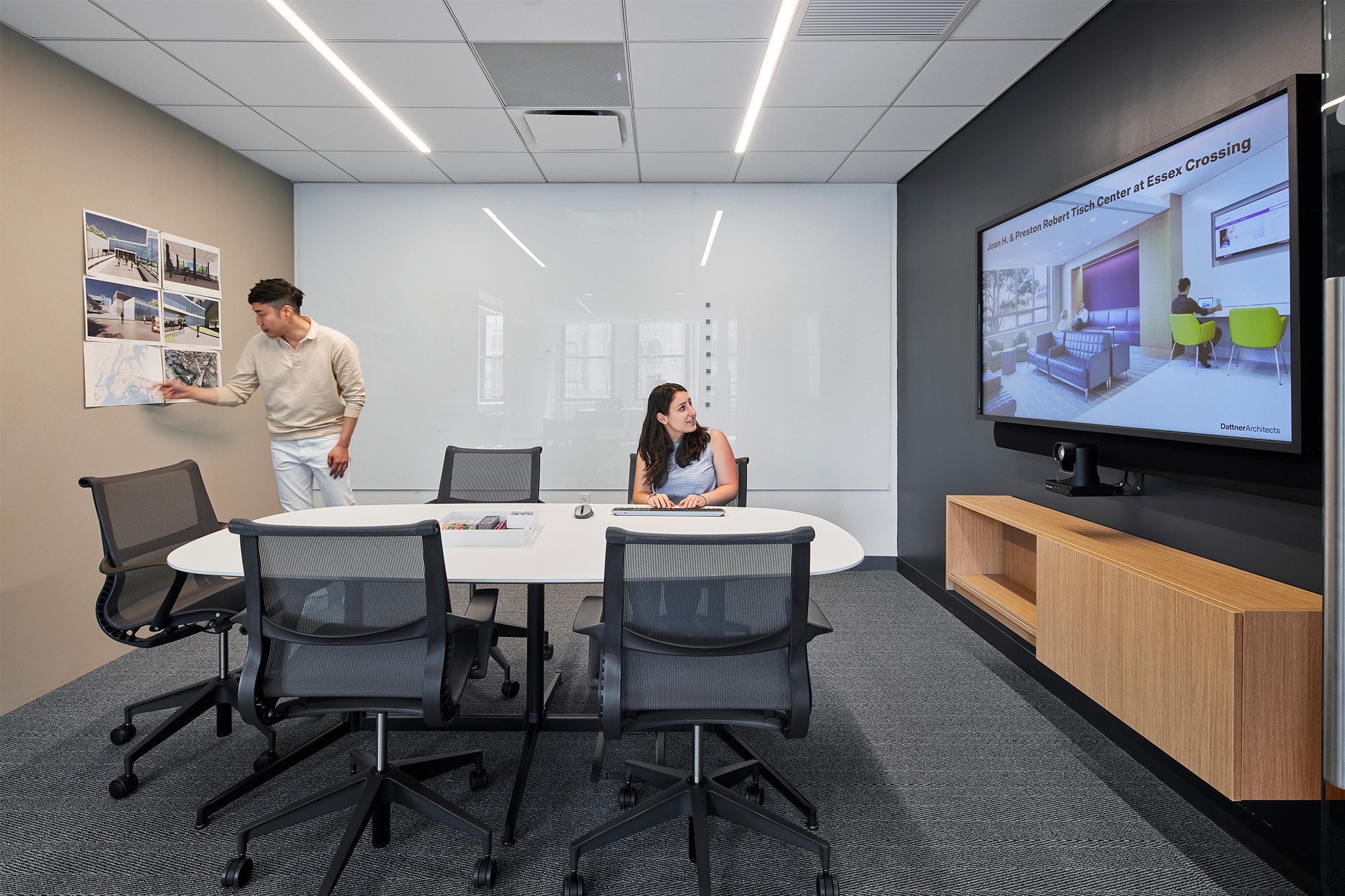 Dattner Architects 498 7th Ave Conference Room