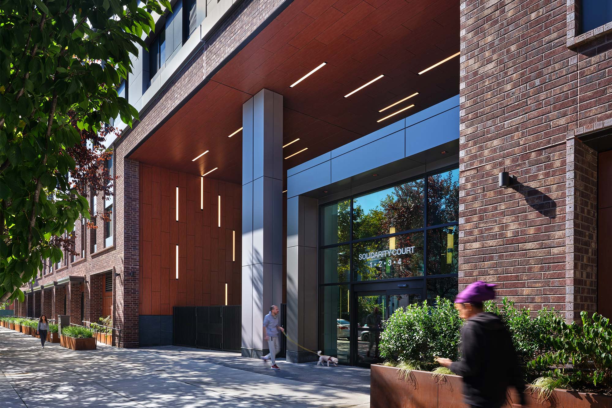 Atlantic Chestnut Lobby Exterior