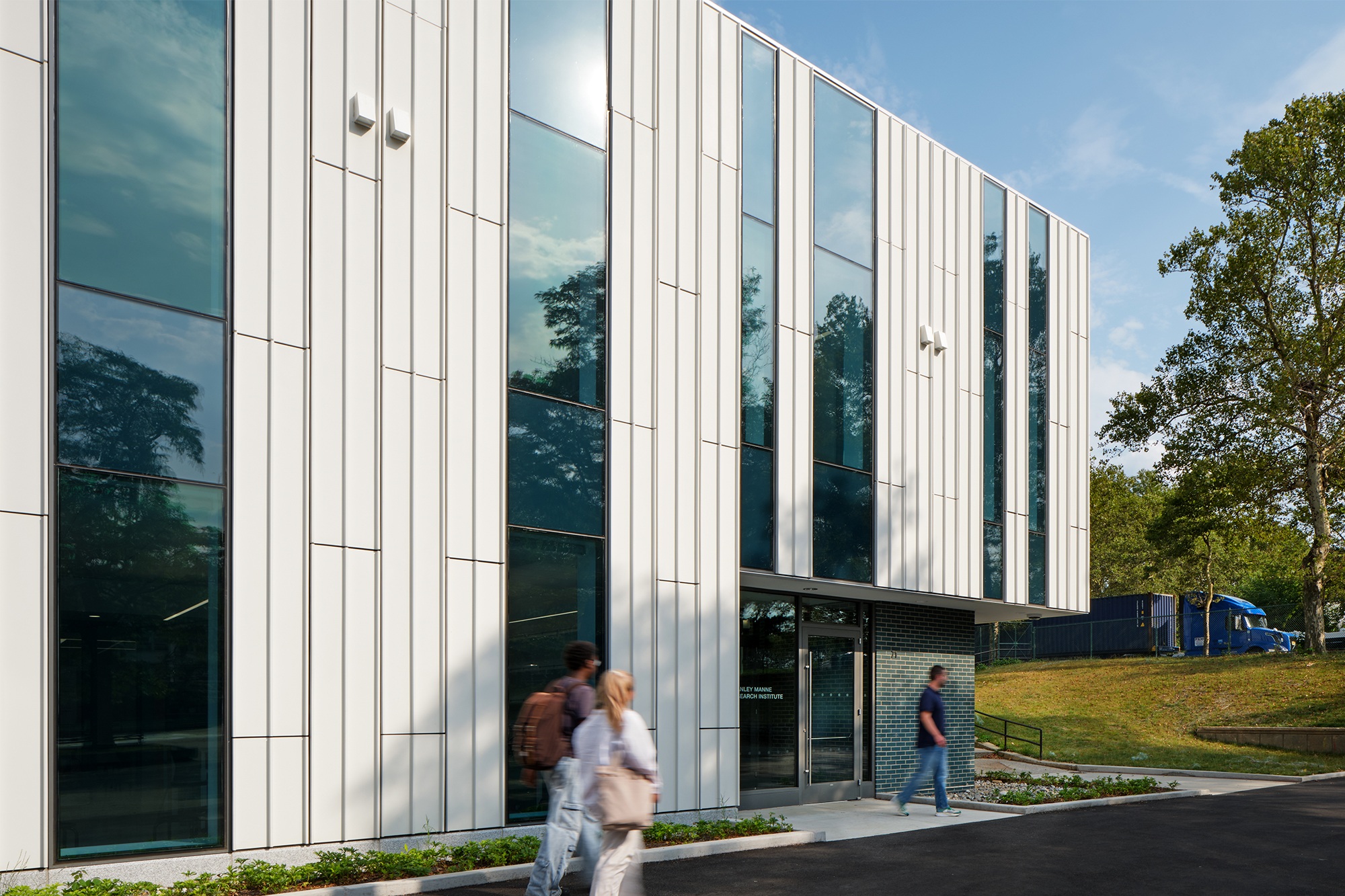 Stanley Manne Research Institute