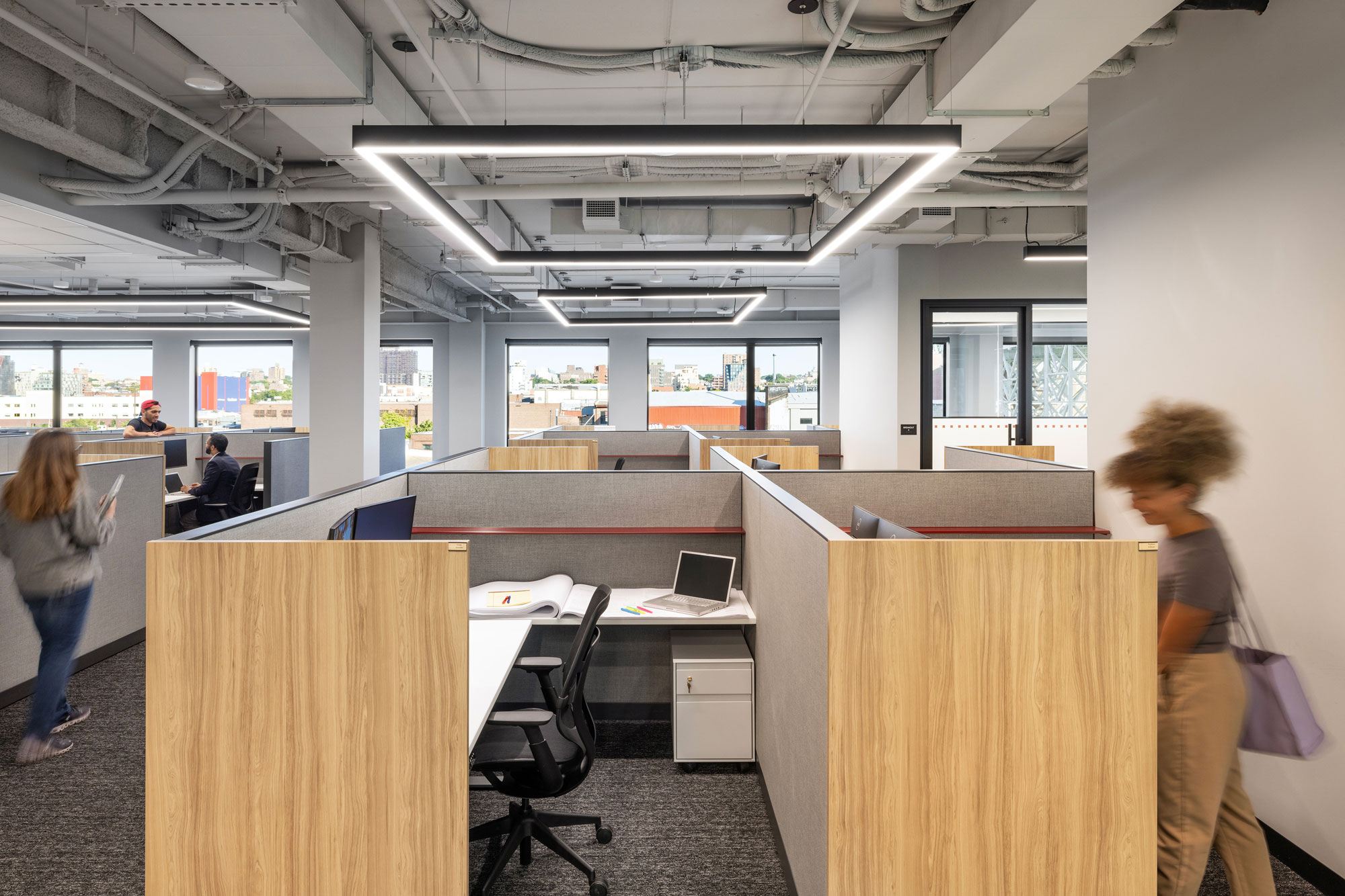 300 Huntington 1738 Albert Vecerka 21 Office Interior