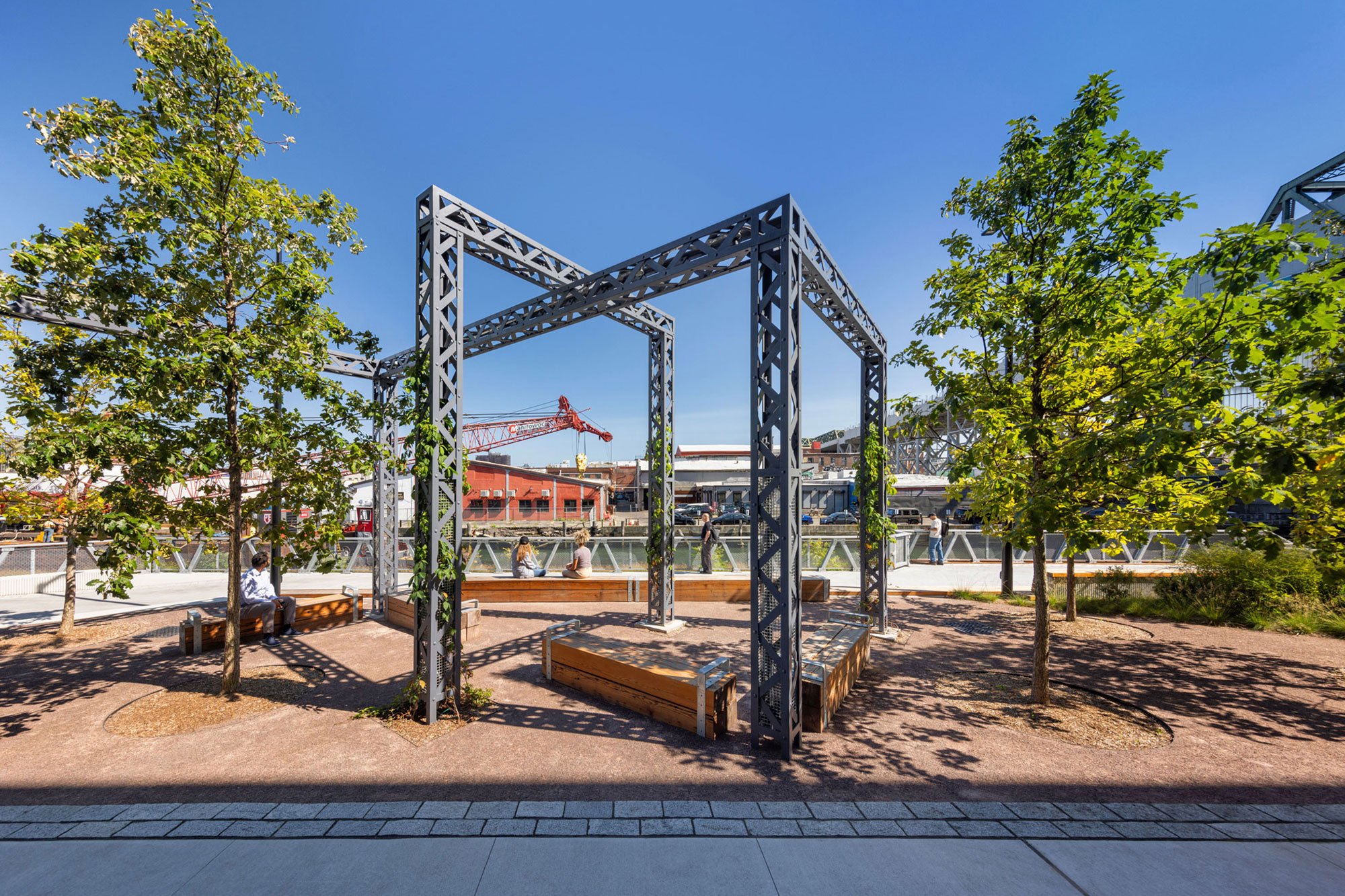 300-Huntington_1738_Albert-Vecerka_17_Recreation